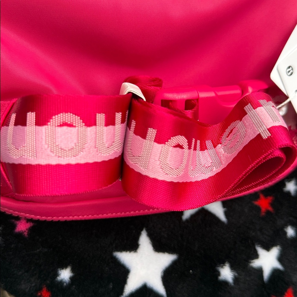 Lululemon Athletica everywhere belt bag- NEW - Picture 6 of 9